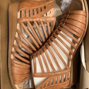 Journee collection Sandals